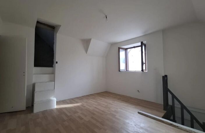 Maison de 3 pièces, 75 m² à Verrières — photo 2