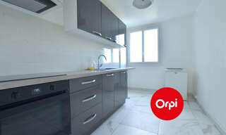 Appartement 4 Pièces 70 m² à louer à Saint-Priest (69800)