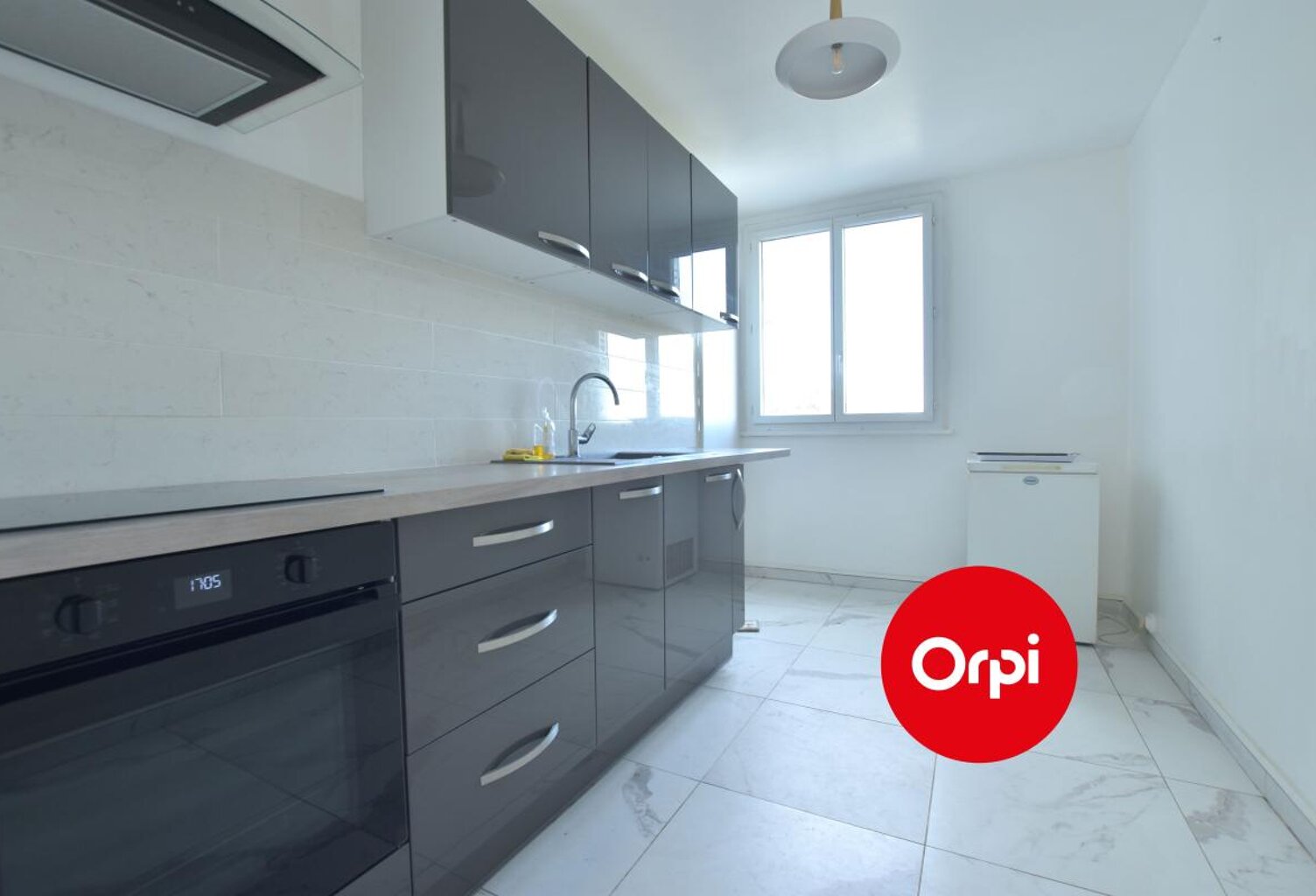 T4 - 2 Rue Robespierre 69800 SAINT PRIEST — photo 1