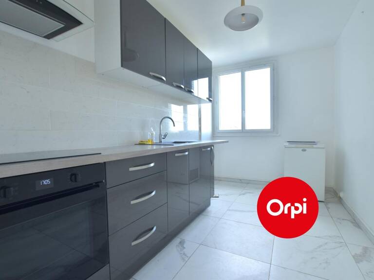 T4 - 2 Rue Robespierre 69800 SAINT PRIEST — photo 1