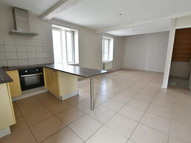 FRANCHEVILLE LE HAUT Appartement de 84 m2 avec 2 chambres, bureau À Vendre — photo du bien