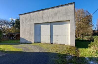 Garage réhabilitable de 65 m2 à vendre — photo du bien
