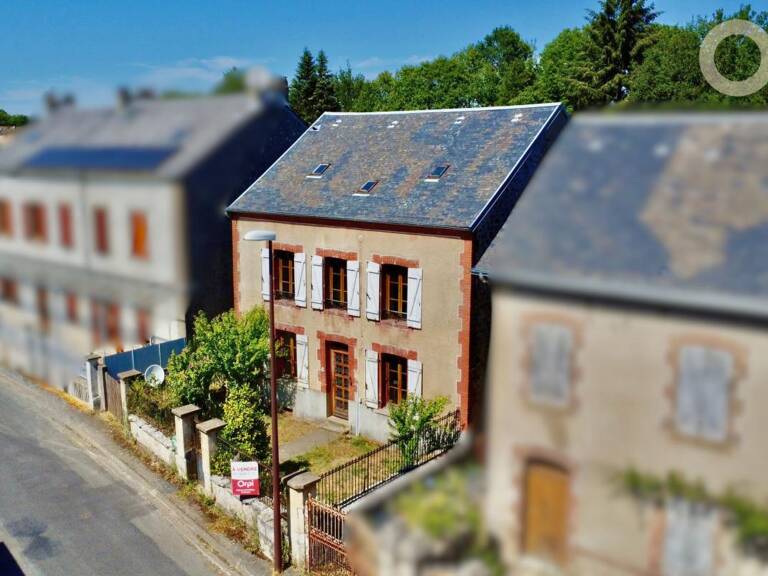   Maison en pierres - St Sulpice Laurière — photo 1