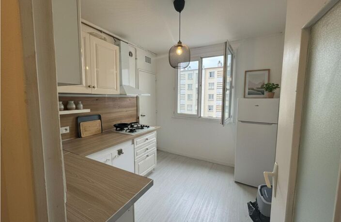 Appartement T4 Saint-Priest — photo 2