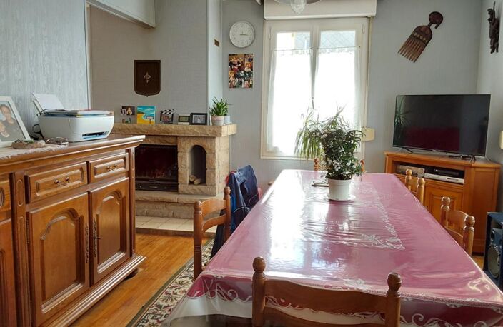 Maison  avec vie de plain pied. Rostrenen 7 pièce(s) 113 m2 — photo 2