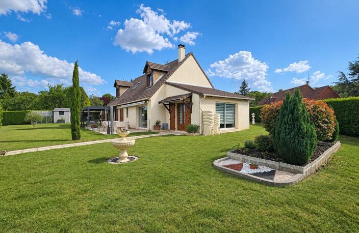 Houdan 10 mn / Gambais 5 mn / Maison familiale en parfait état 6 chambres + local — photo 2