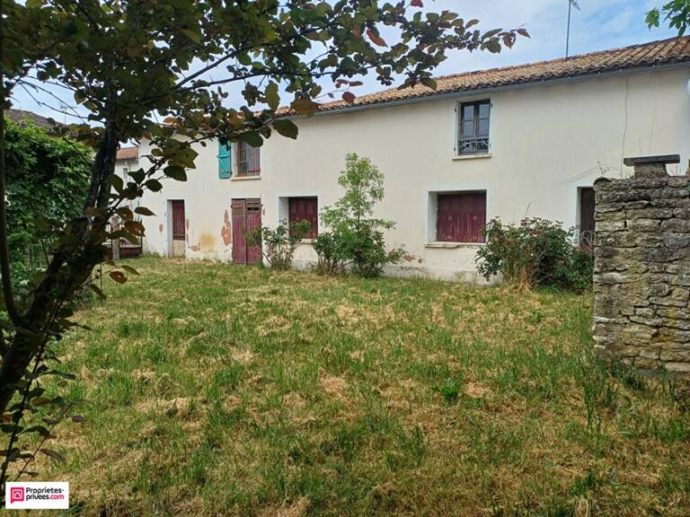 Magné -  maison ancienne à rénover — photo 1