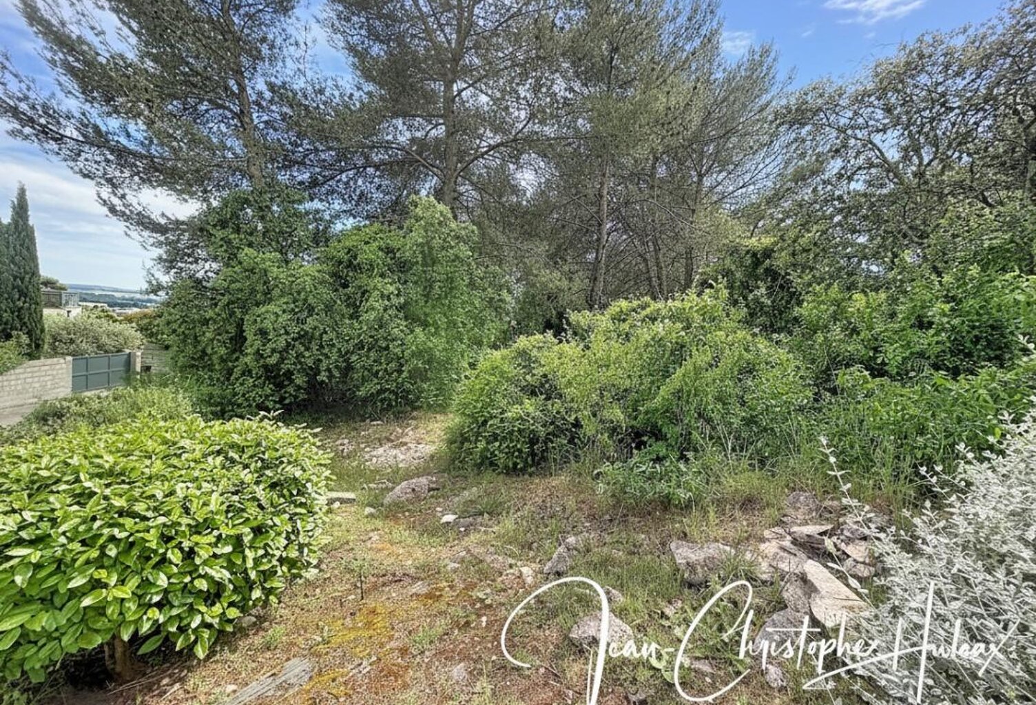 30900 NIMES Terrain à bâtir de 1000 m2 environ — photo 1