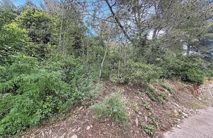 30900 NIMES Terrain à bâtir de 1000 m2 environ — photo 3