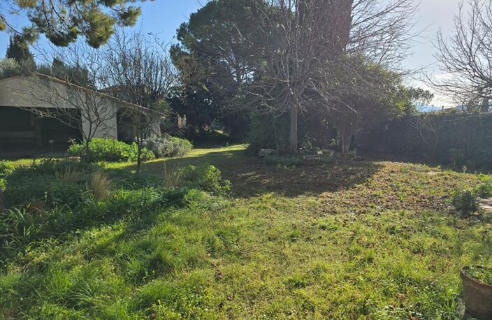 Maison d'environ 200 m² - Gros potentiel investisseurs ou grande famille — photo 2