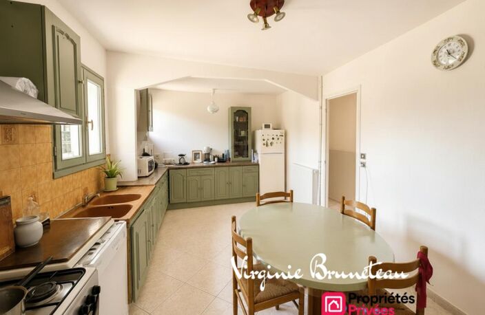Plain-pied familial, PAC neuve, DPE B, à deux pas des commerces — photo 3