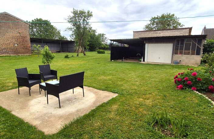 Belle Maison Individuelle ou Pavillon sur Sous-sol de 91 m² Entièrement Rénovée avec Cours, Garage avec Atelier, Dépendances fermées, Terrasses, Appentis et Terrain Piscinable clos et arboré de 2062 m² — photo 5