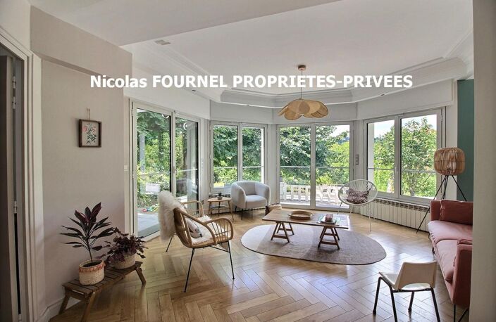 Saint Etienne maison de Maître de 275 m²  5 chambres, avec piscine, dépendance et carport sur 1900m² de terrain — photo 3