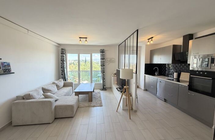 APPARTEMENT T3 DE 72m² / BALCON / CAVE / PISCINE / TENNIS — photo 2