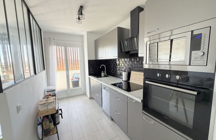 APPARTEMENT T3 DE 72m² / BALCON / CAVE / PISCINE / TENNIS — photo 4