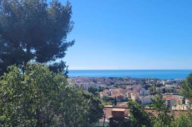 Terrain  650000 €