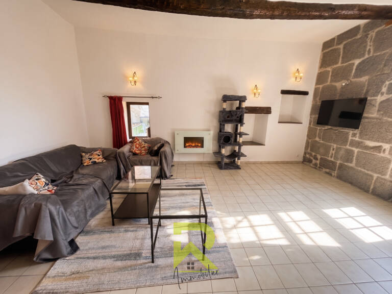 AGDE COEUR DE VILLE : DUPLEX T3 MEUBLE AU DERNIER ÉTAGE — photo 1