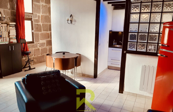 AGDE COEUR DE VILLE : DUPLEX T3 MEUBLE AU 2ème et DERNIER ÉT — photo 2