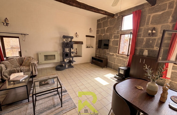 AGDE COEUR DE VILLE : DUPLEX T3 MEUBLE AU 2ème et DERNIER ÉT — photo 4