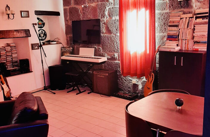 AGDE COEUR DE VILLE : DUPLEX T3 MEUBLE AU 2ème et DERNIER ÉT — photo 5