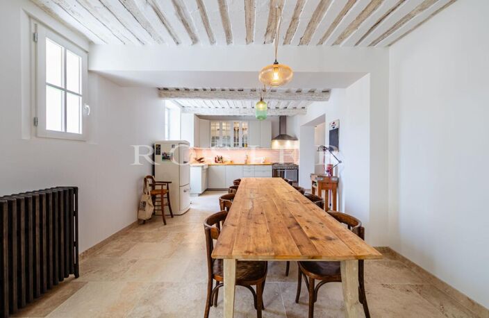 A Pernes les Fontaines - Très belle maison de ville de plus de 2 — photo 3