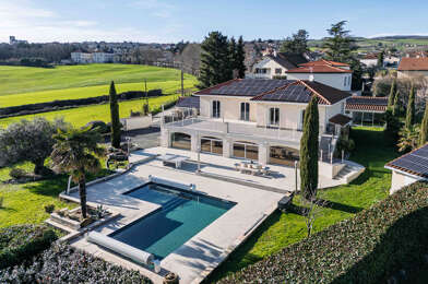Maison 8 pièces 699000 €