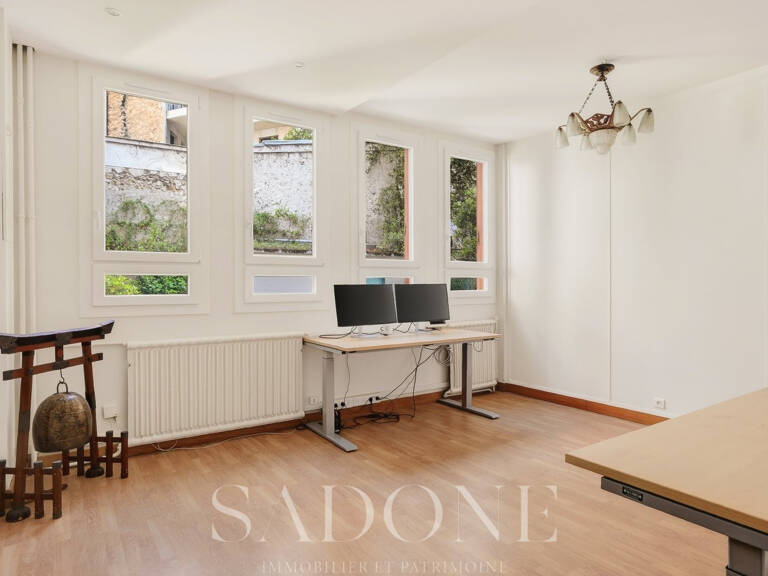 Bureaux à louer Neuilly Sur Seine 60m2 Proche Place du Marché Neuilly-sur-Seine — photo 1