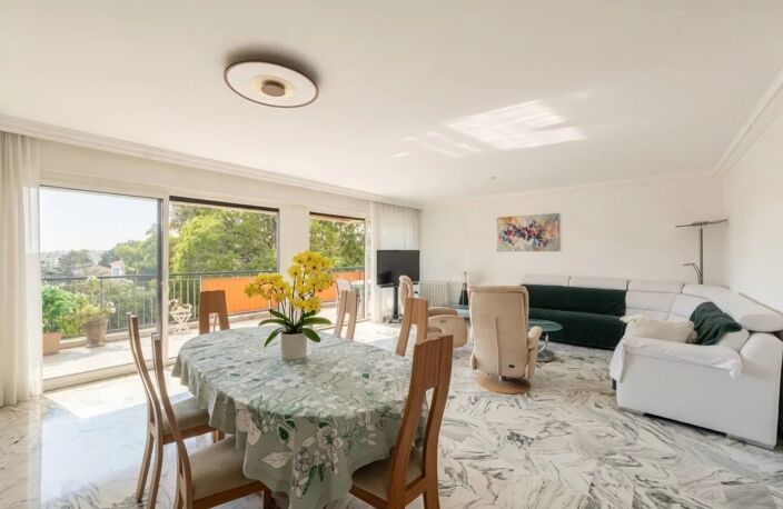 GRAND 3P CANNES OXFORD - TERRASSE D'ANGLE 41 m² SUD - VUE DEGAGE — photo 2