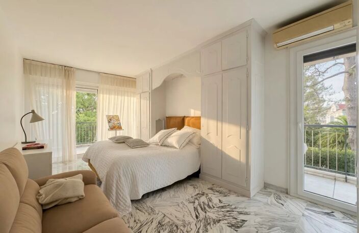 GRAND 3P CANNES OXFORD - TERRASSE D'ANGLE 41 m² SUD - VUE DEGAGE — photo 5