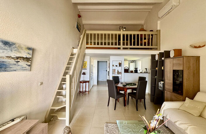 FRONT DE MER Appartement  à vendre type T2 de 60 m2 et place de parking privative — photo 4