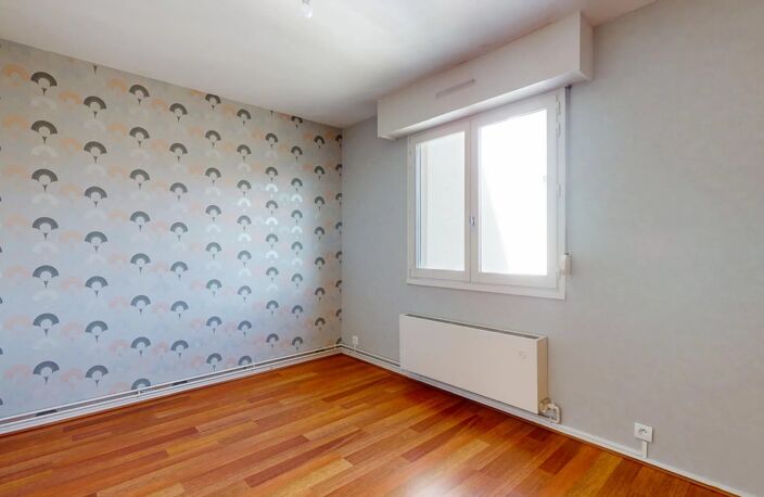 A LOUER - Appartement 2 pièces GARE CHARTRES avec Garage — photo 4