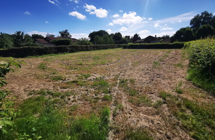Terrain à bâtir de 1 074m2, entièrement viabilisé, à Ladevèz — photo 2