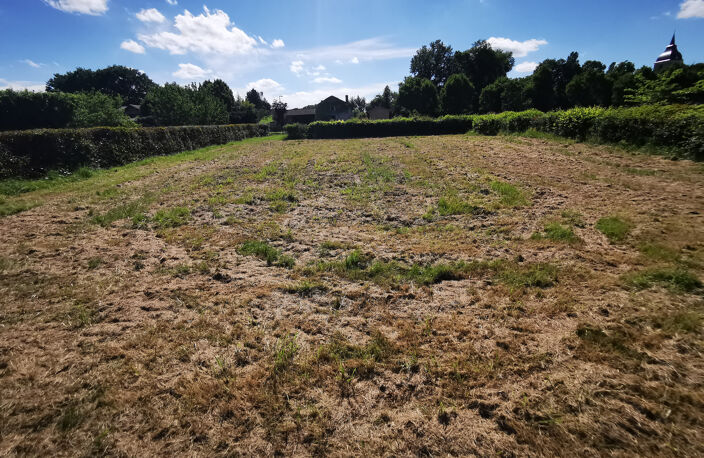 Terrain à bâtir de 1 074m2, entièrement viabilisé, à Ladevèz — photo 3