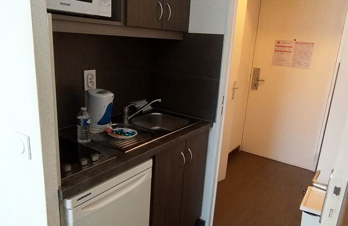 INVESTISSEMENT LMNP - COURBEVOIE — photo 3