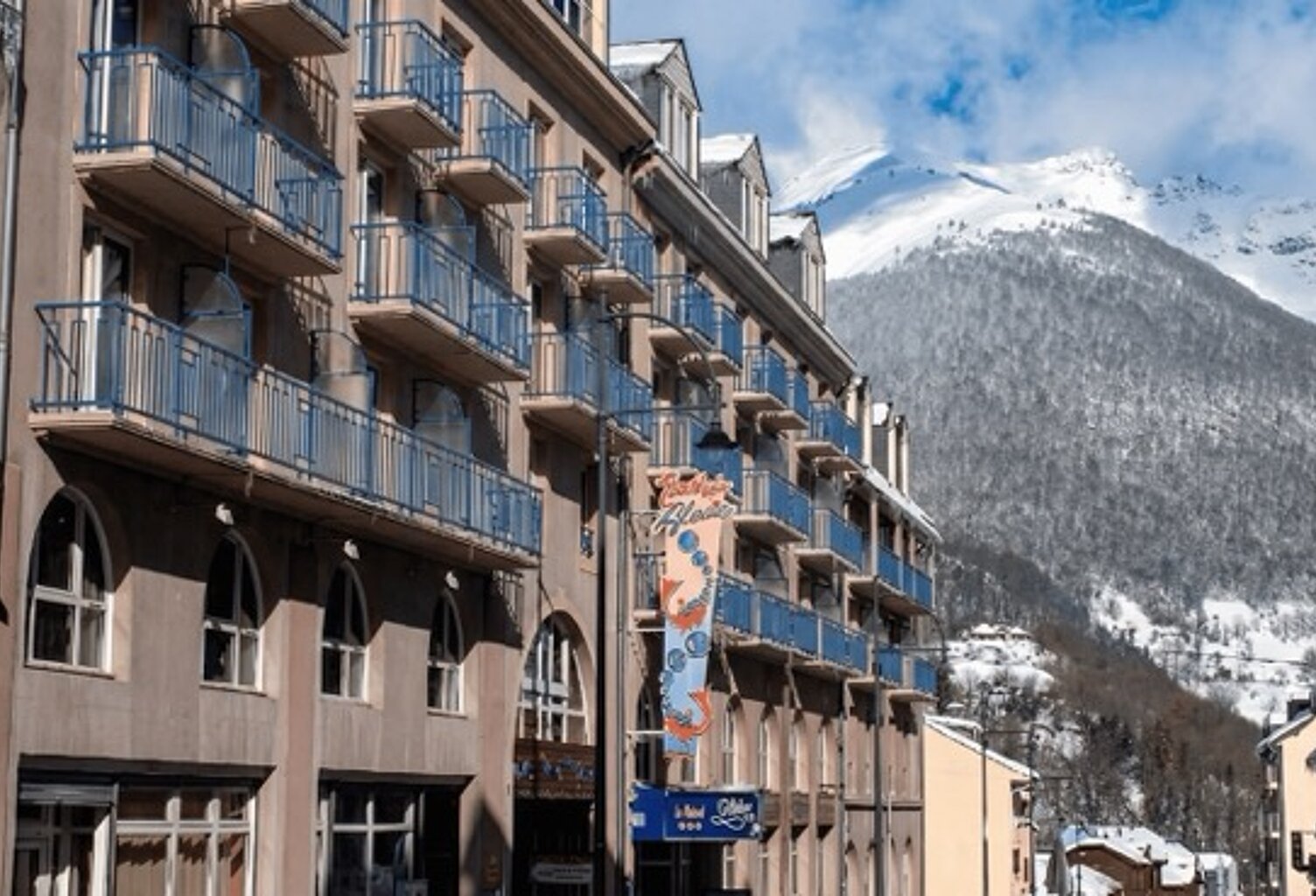 INVESTISSEMENT LMNP - CAUTERETS — photo 1