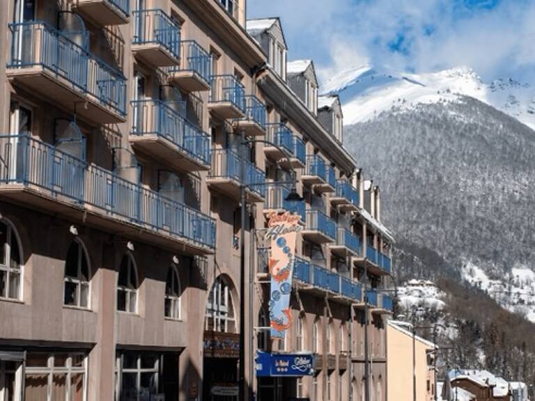 INVESTISSEMENT LMNP - CAUTERETS — photo 1