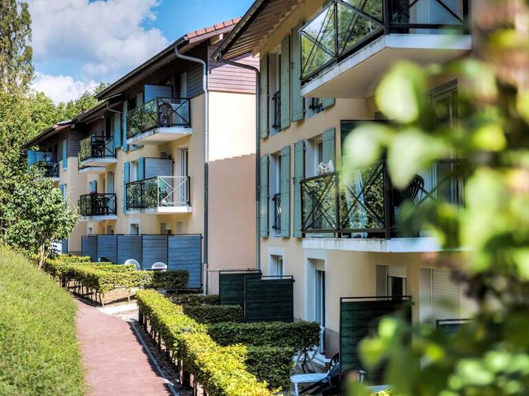 INVESTISSEMENT LMNP - DIVONNE-LES-BAINS — photo 1