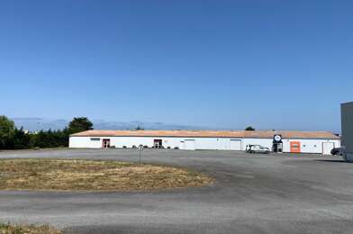 Commerce 17 pièces 526400 €
