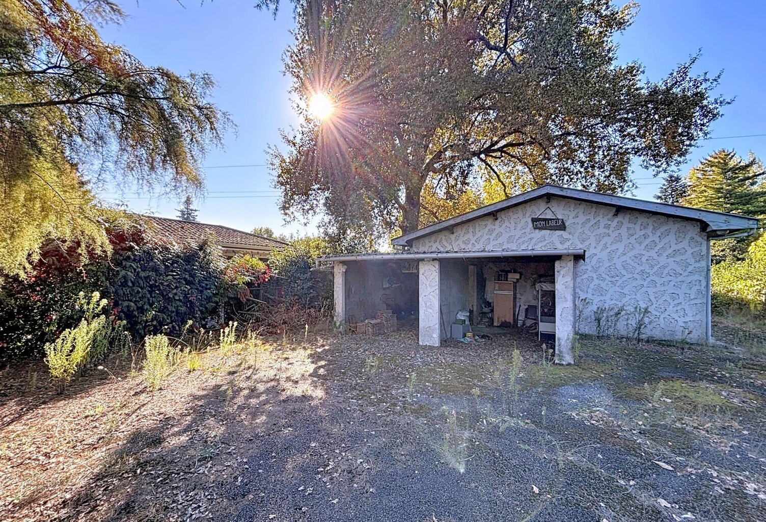 Léognan  Maison avec fort potentiel sur parcelle de 2 740 m² — photo 1