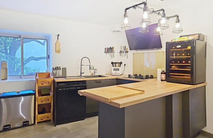 Maison avec grand garage et grande cave — photo 3