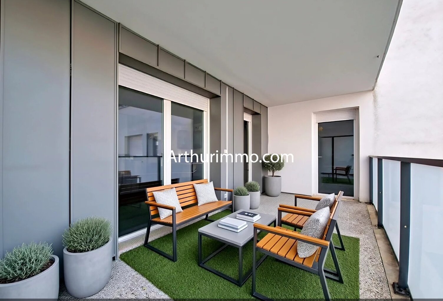 Appartement 2 pièces avec terrasse + PARKING — photo 1