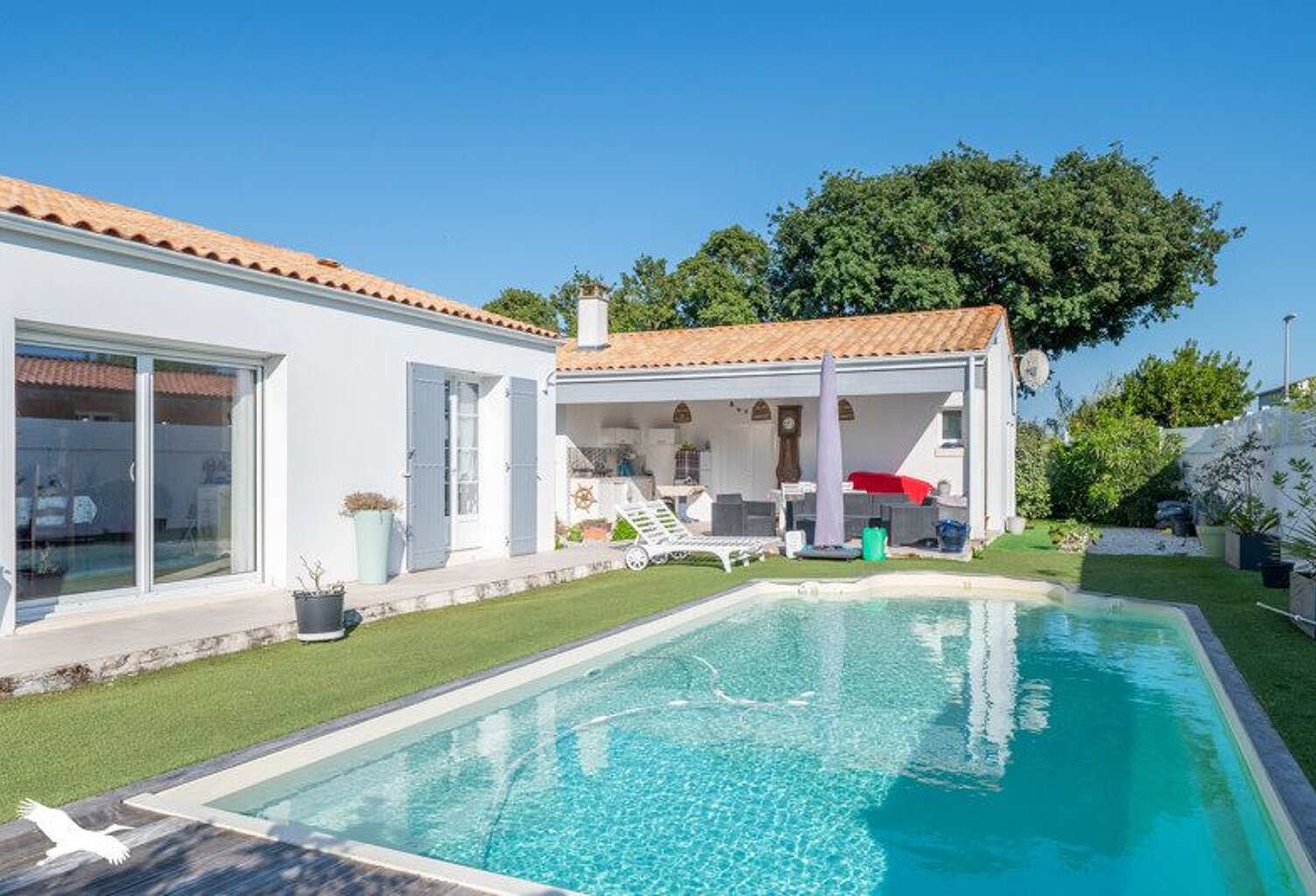 Villa de 6 pièces principales — photo 1