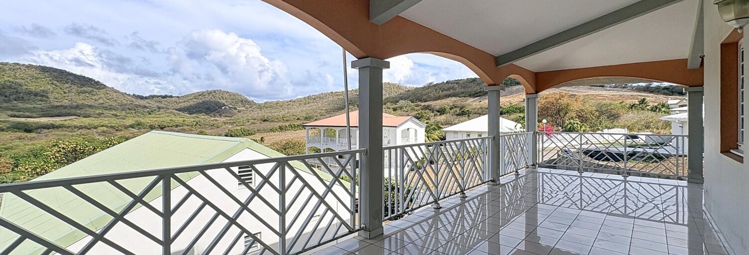 Immeuble  350 m² à vendre à Sainte-Anne (97227)