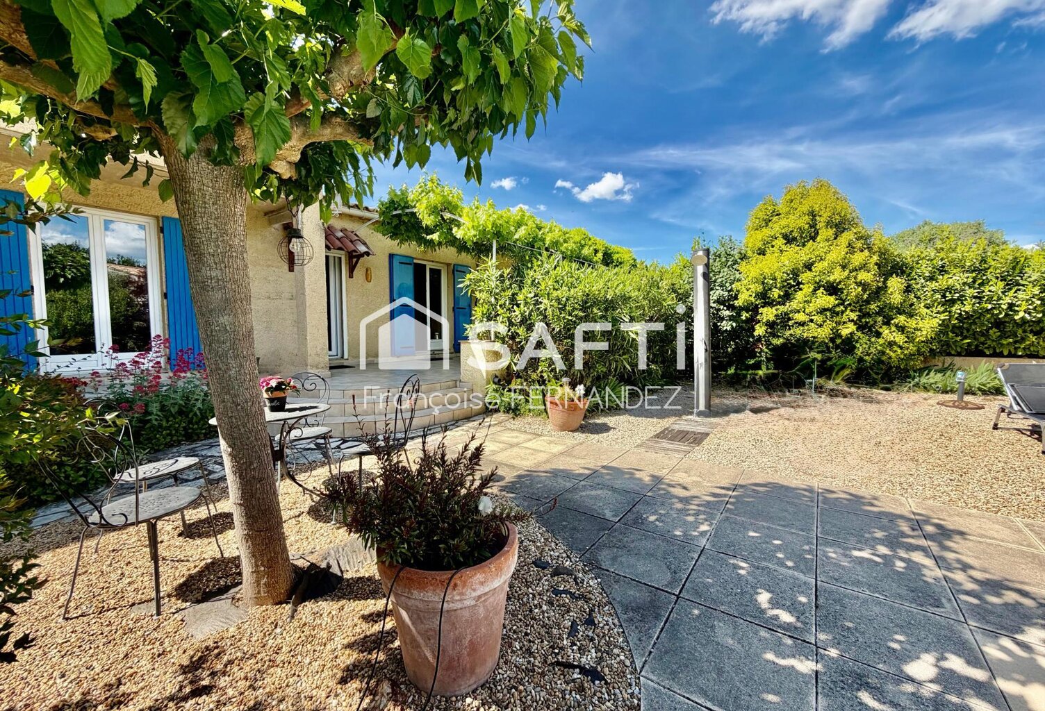Villa 143 m² avec 5 chambres et piscine — photo 1