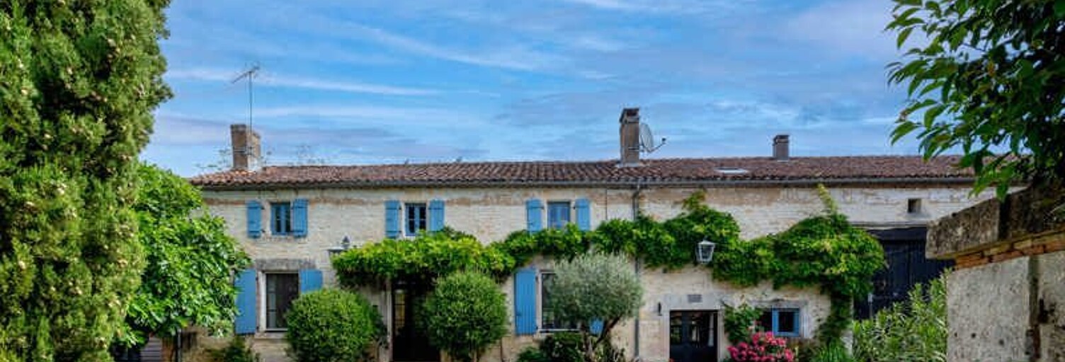 Maison 7 Pièces 245 m² à vendre à La Rochefoucauld-en-Angoumois (16110)