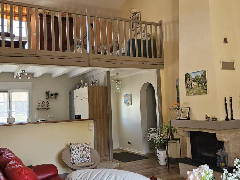 Maison  de  plain pied  à Puymoyen au calme — photo 1