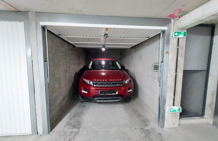 Garage sécurisé dans résidence récente — photo 3