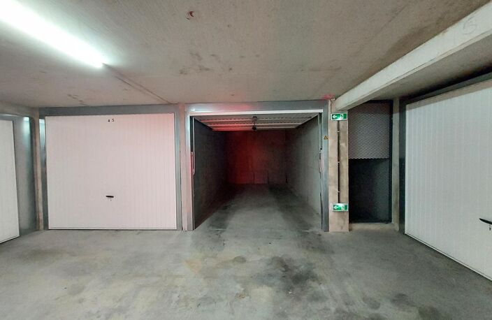 Garage sécurisé dans résidence récente — photo 5
