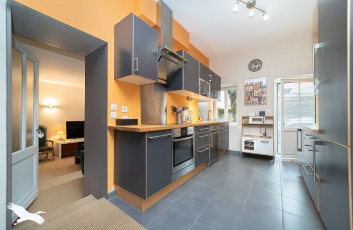 Vente maison 5 pièces 184 m² Blaye (33390) — photo 2