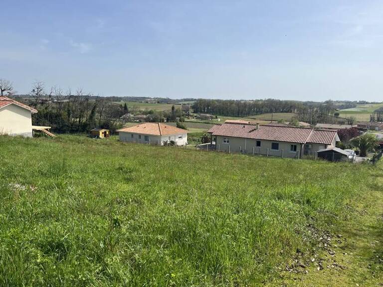 Terrain à bâtir de 0 pièces principales — photo 1